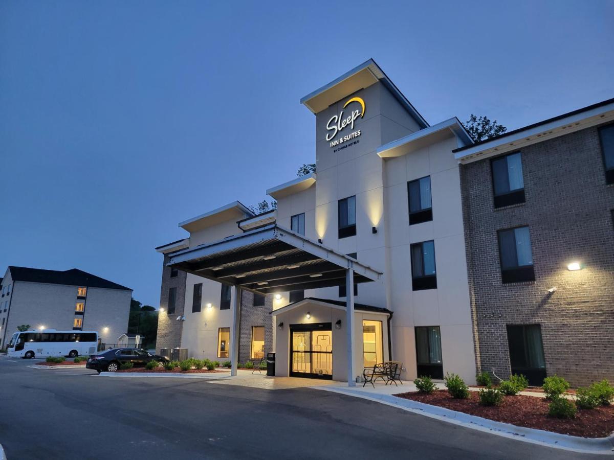 Sleep Inn Greensboro - Coliseum Area Exterior photo